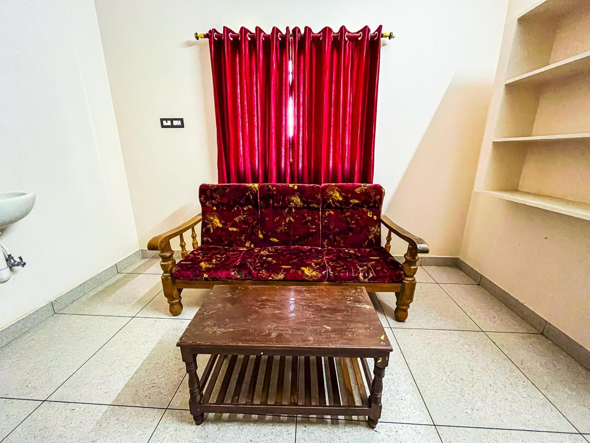 Ferienwohnung Royal Castle Residency Puducherry Exterior foto